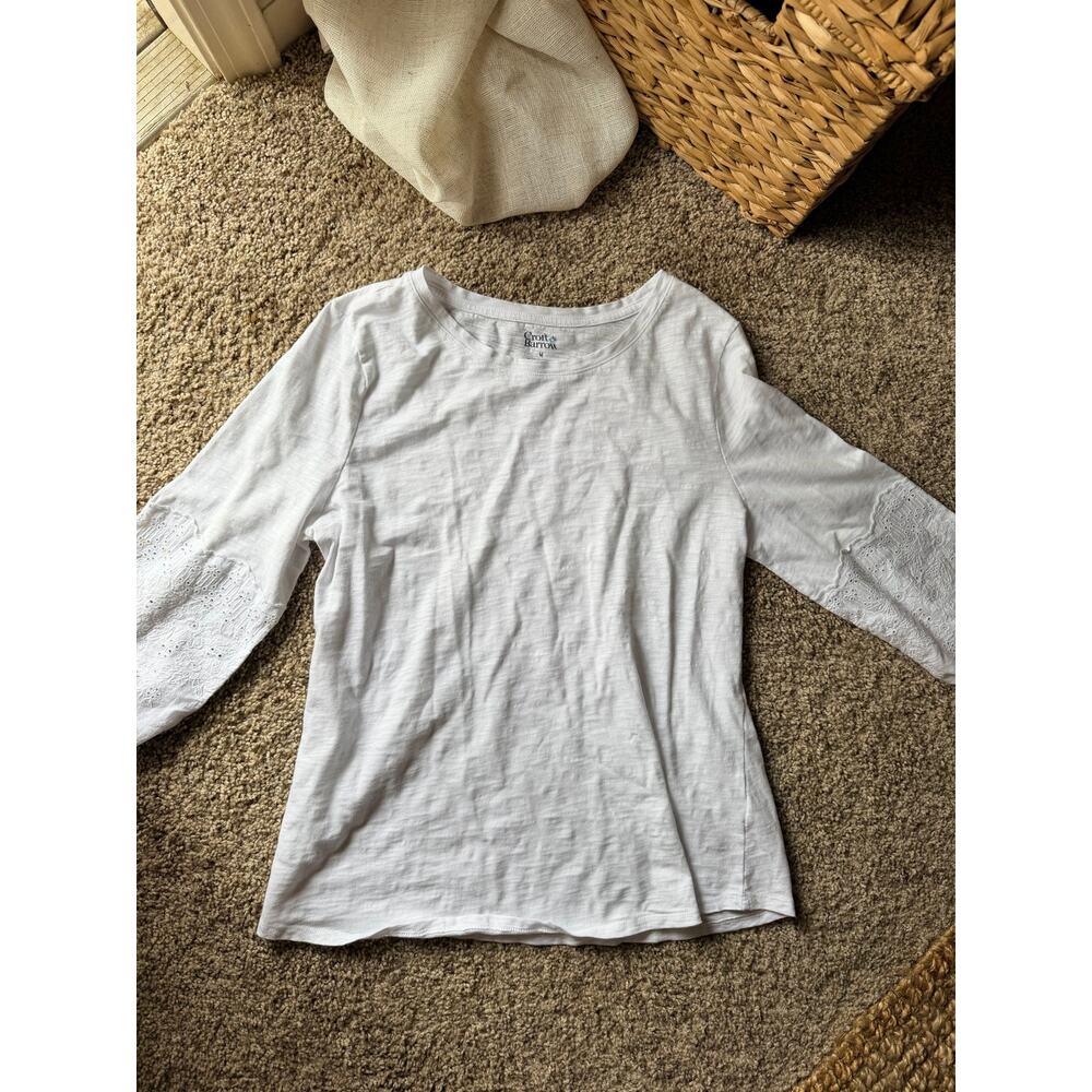 3 for $9 Croft & Barrow Cotton Blend Tee with Eyelete style sleeves puffy M
